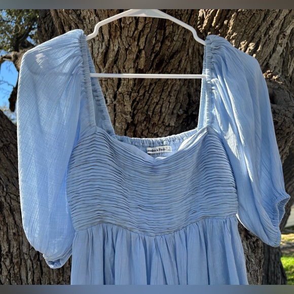 Abercrombie&Fitch Puff Sleeve Mini Dress - Picture 4 of 8